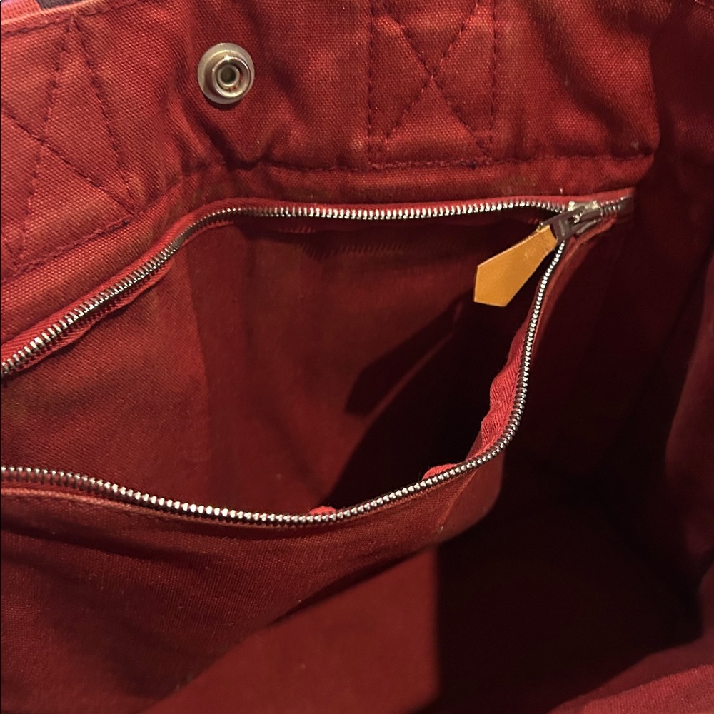 Hermes small tote Dark Red & Brownish Black 
Minor corner wear one corner only - Picture 10 of 12